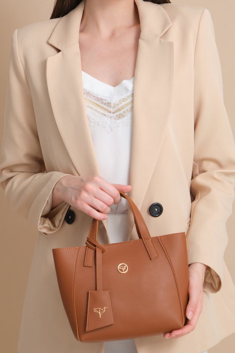 Zoozie Bags Sofia Small - Tan Zoozie Bags Sofia Small - Tan